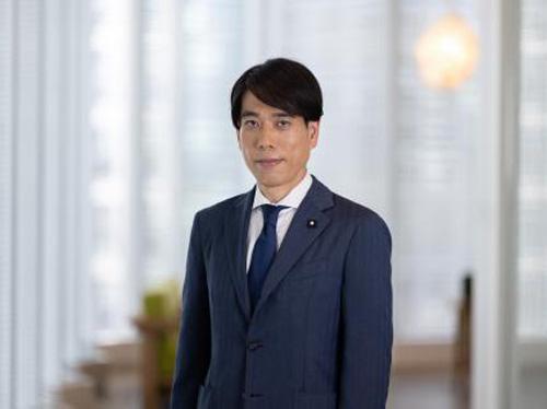 畑中基執行役員